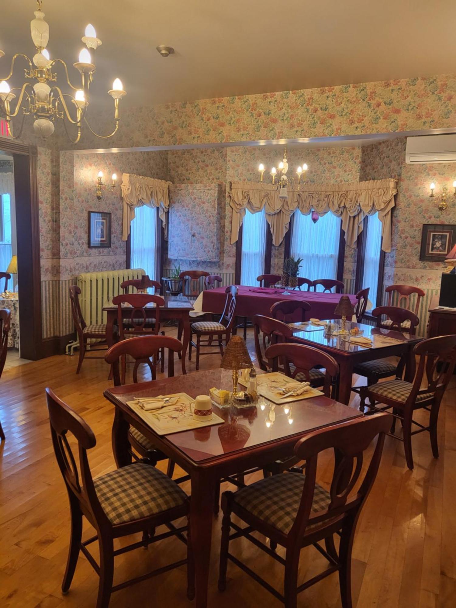 Cranberry Cove Inn Louisbourg Bagian luar foto