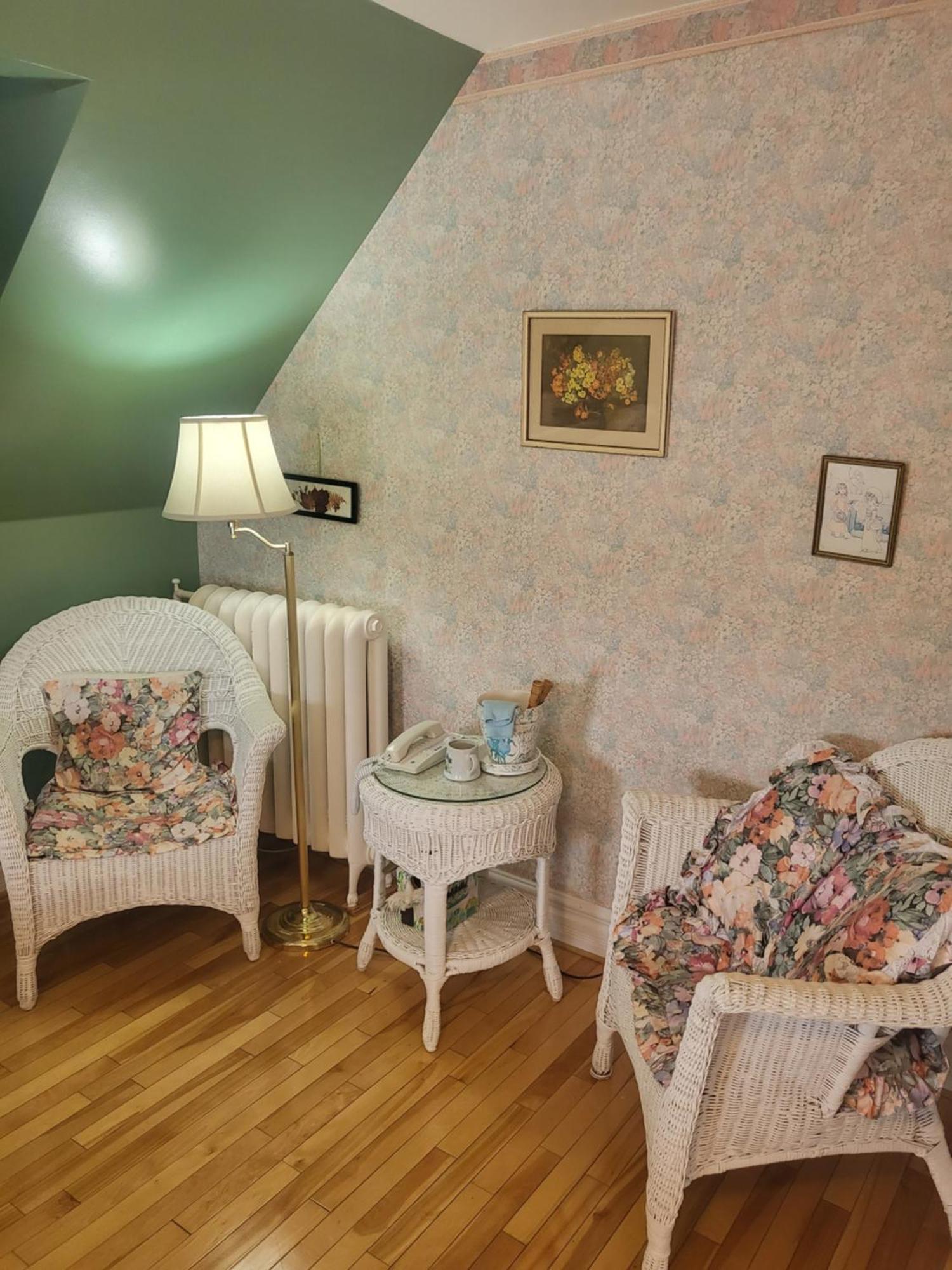 Cranberry Cove Inn Louisbourg Bagian luar foto