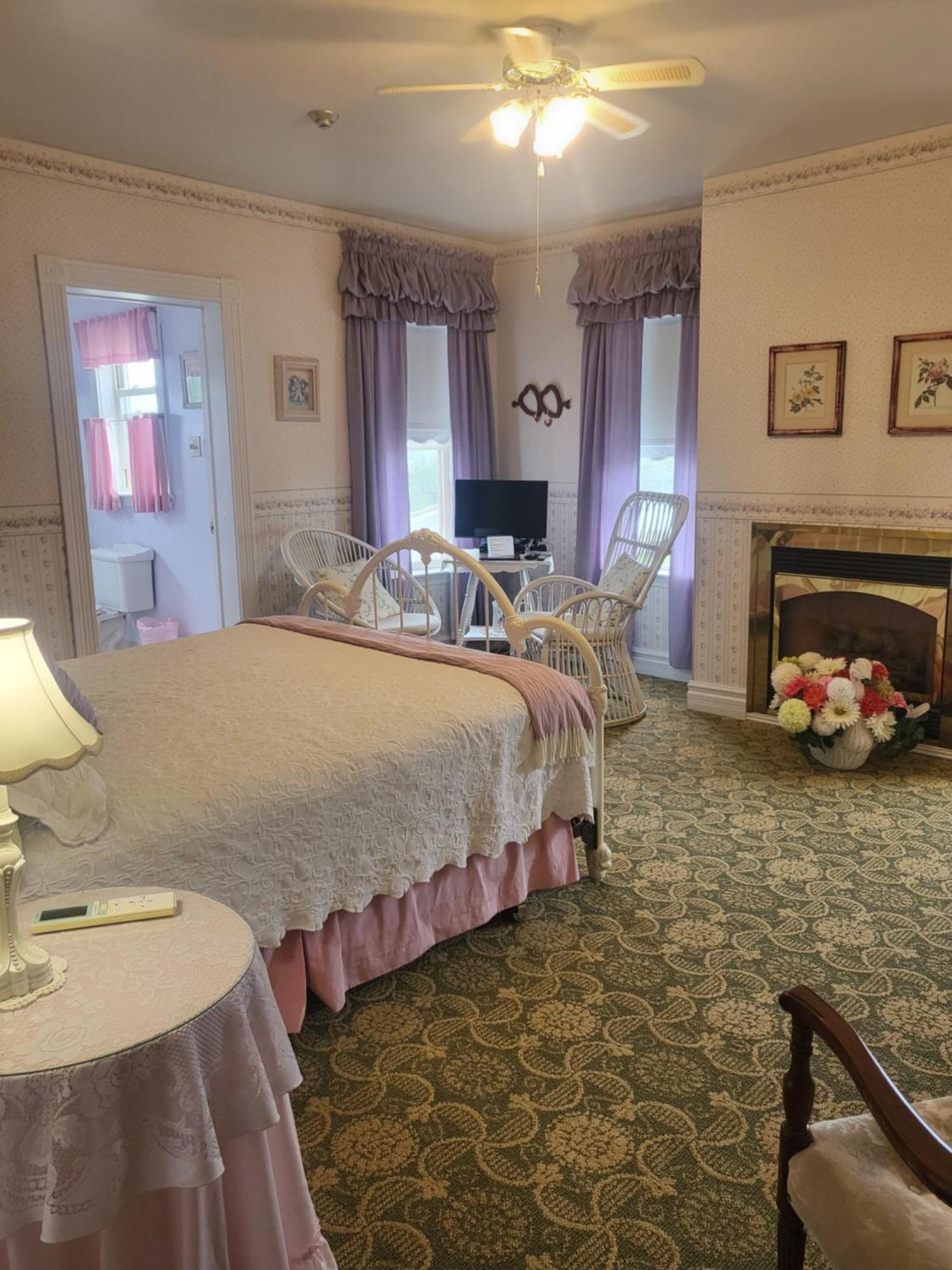 Cranberry Cove Inn Louisbourg Bagian luar foto